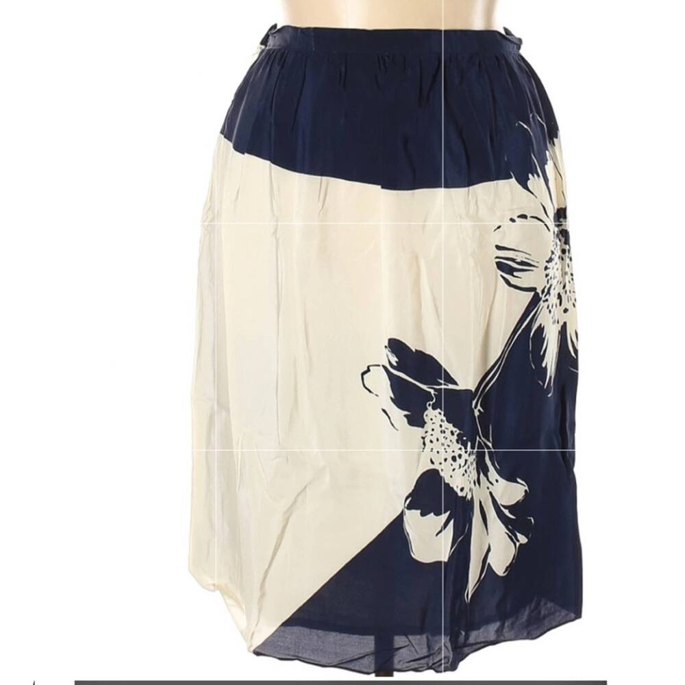 Vintage Carlisle 100% Silk Blue Cream Floral Knee Length Skirt